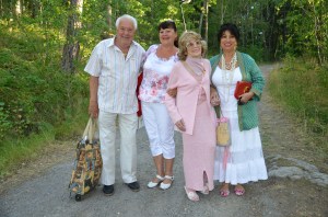 Bert-Åke Varg med fru & Margot Trägård & Fary Björlin